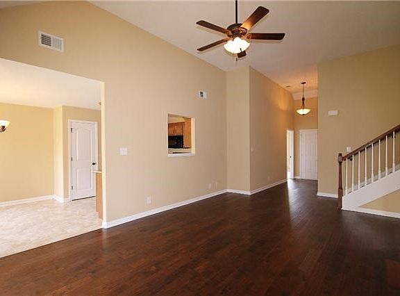 4th image of 1021 Orchard Hills Dr