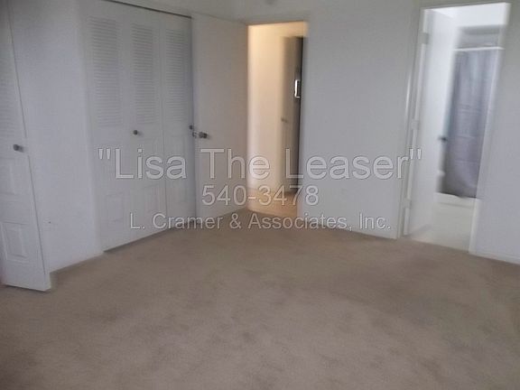 5th image of 1514 Edgewater Cir APT 4