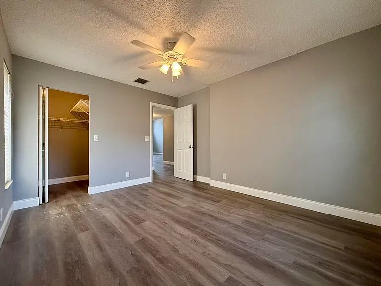 432 Ashwood Pl — Photo 31