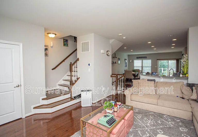 172 Fela Dr — Photo 16