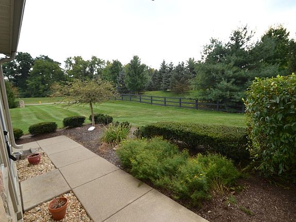 2nd image of 8576 Stonewoods Ln