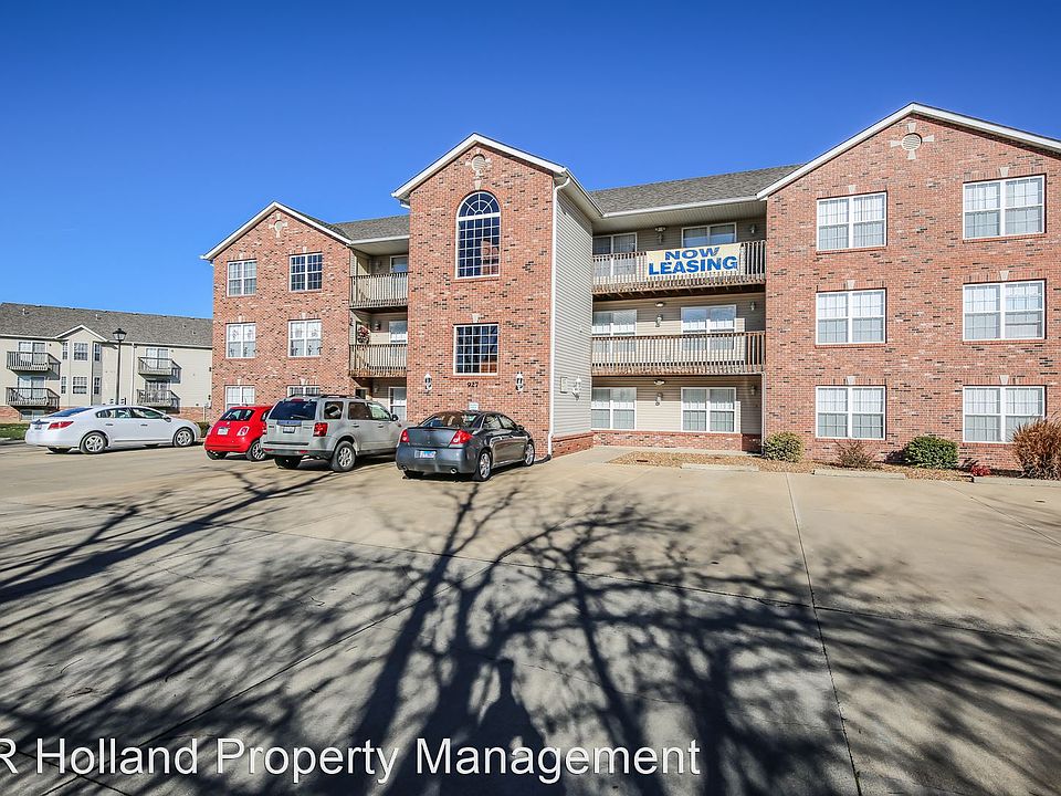 1st image of 927 Bradley St #10336150