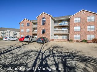 927 Bradley St #10336150, O'Fallon, IL 62269