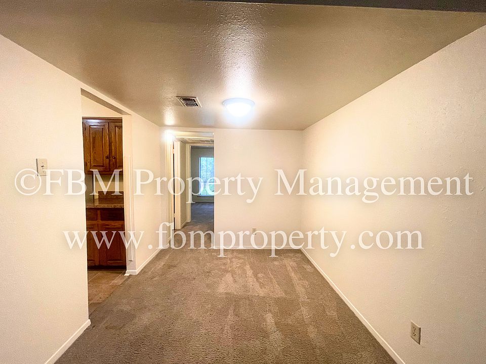 Marvin Place Apartments / MorPat BZ Apartment Rentals Waxahachie