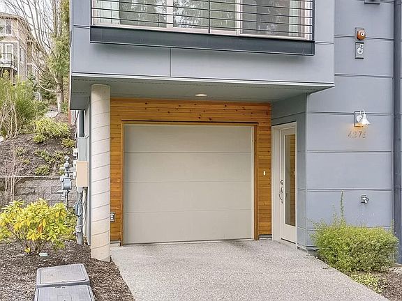 2nd image of 4276 213th Pl SE #6