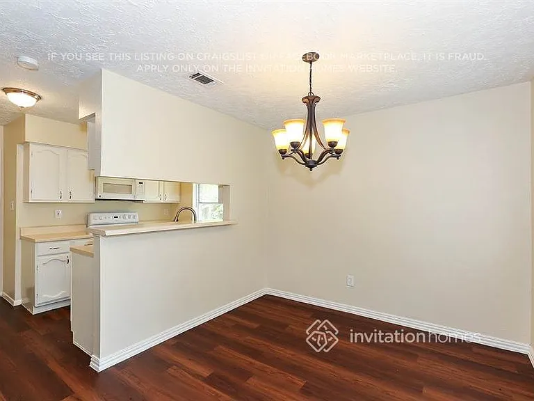5826 Walnutgate Dr — Photo 9