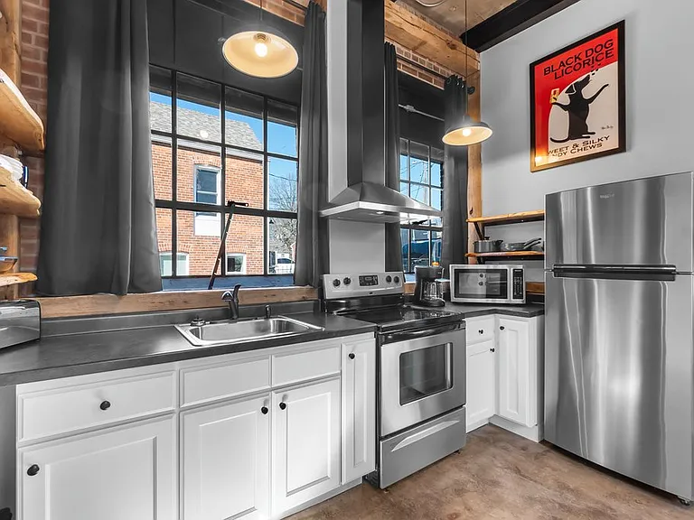 622 Broadway St #5 — Photo 7