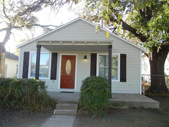 2nd image of 3217 N Elm St