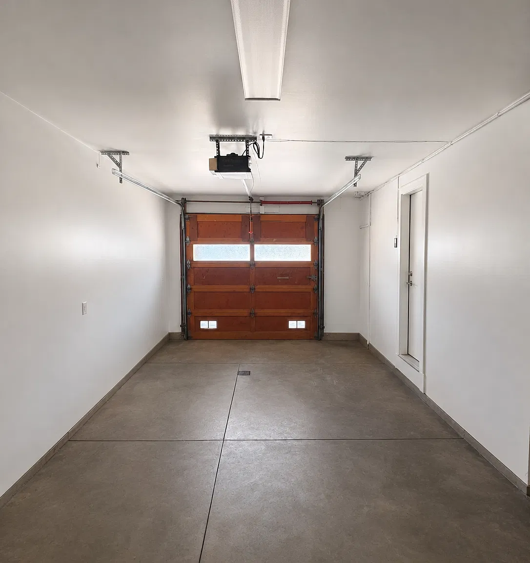 1670 Oakdale Ave — Photo 2