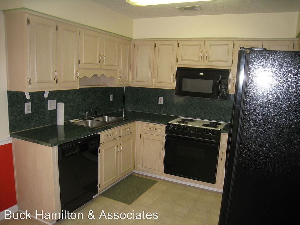 2nd image of 324 Lee Road 960