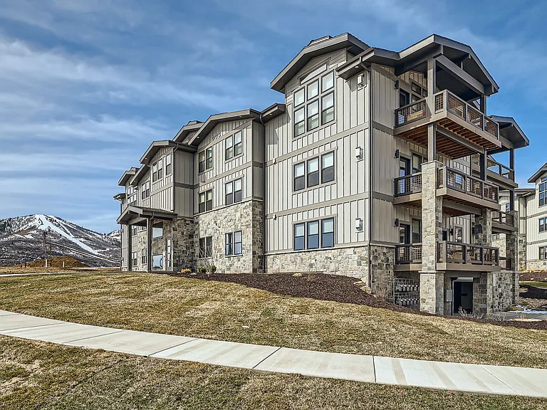 1169 W Helling Cir #101 — Photo 14