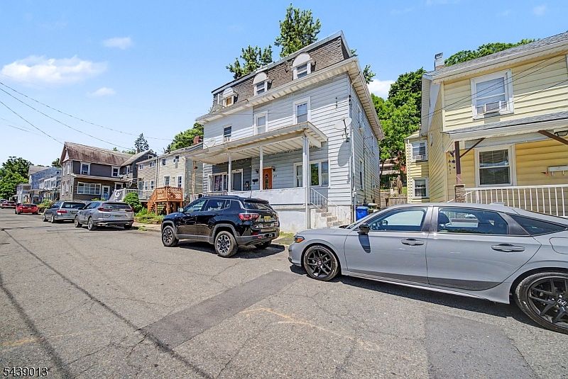 1st image of 53 Brainard St