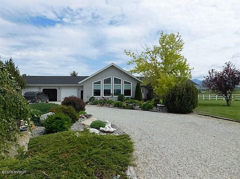 1st image of 310 Yerian Ln