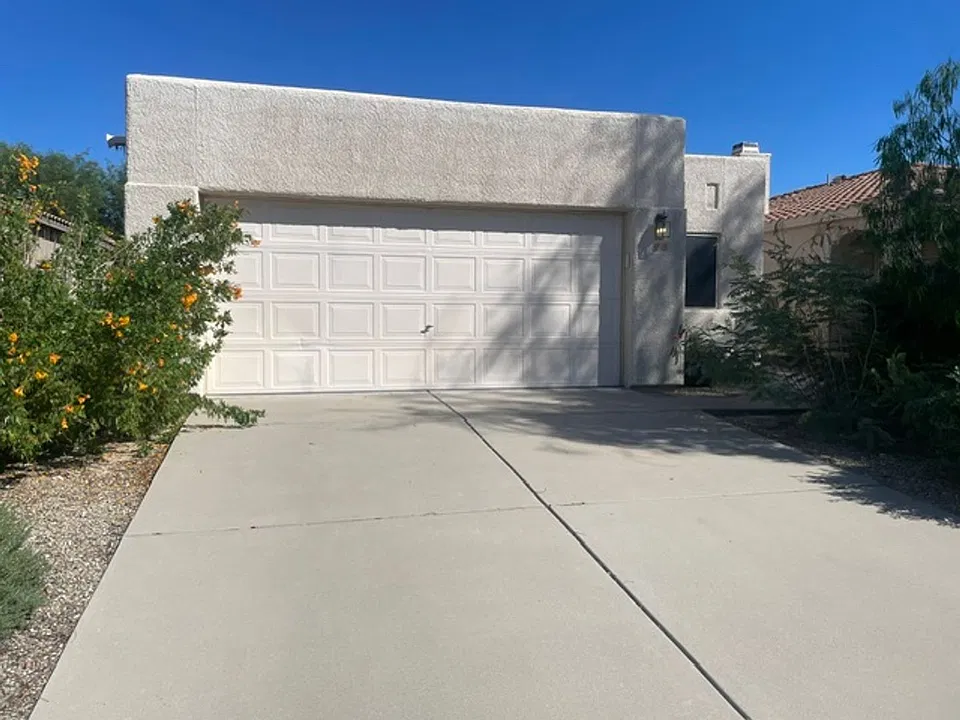 5362 N Mesquite Bosque Way