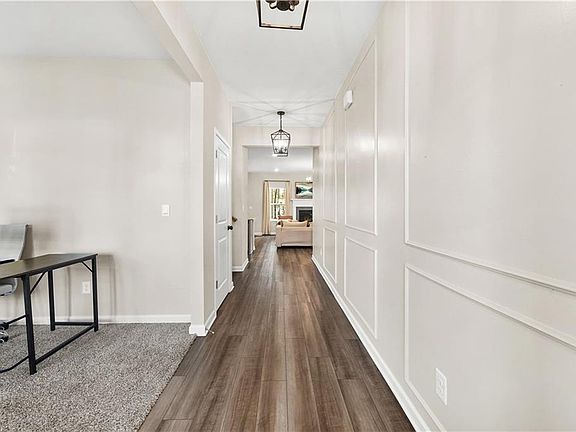 5th image of 4041 Dean Grove Way