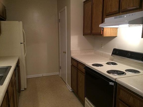 3rd image of 1000 Aspen Ct