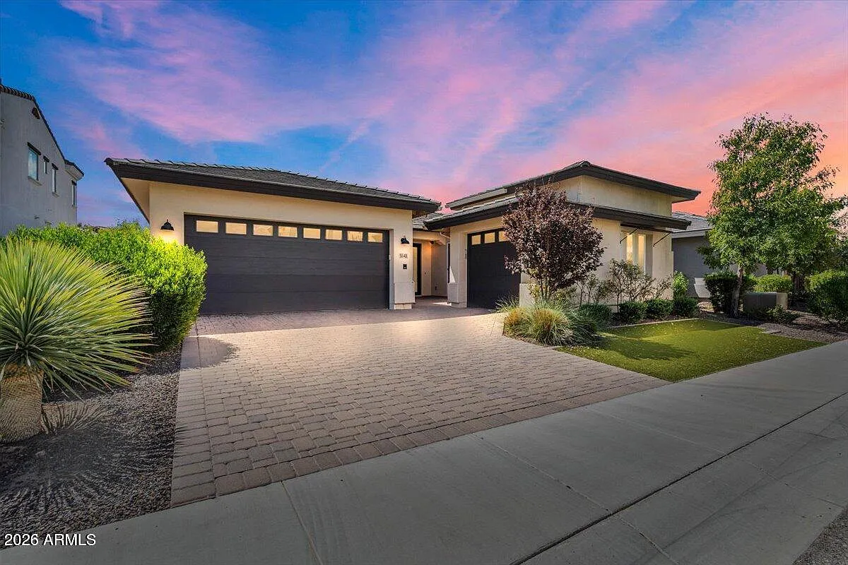3 bed, 3.5 bath, 2985 sqft, $12,000 — Photo 1