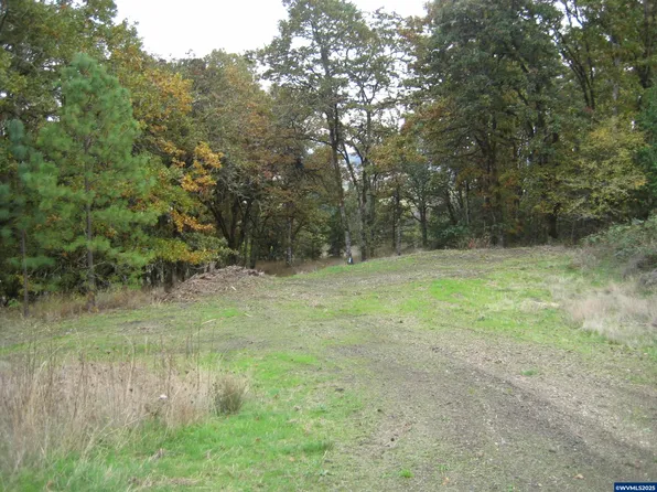 7525 NE Logsdon Rd, Corvallis, OR 97330