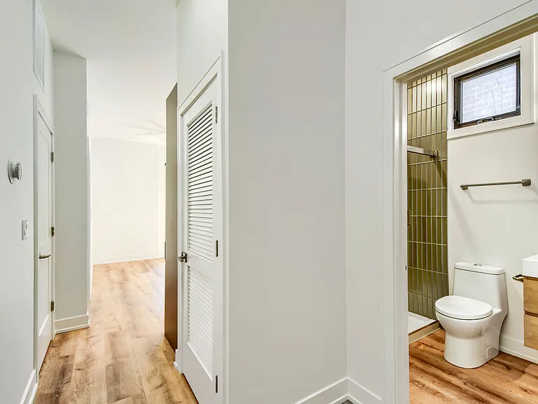 1502 N Hudson Ave #1R — Photo 8