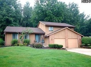1920 Quail Run Dr, Cortland, OH