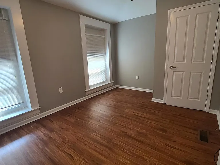 2239 W Jefferson St #2 — Photo 6
