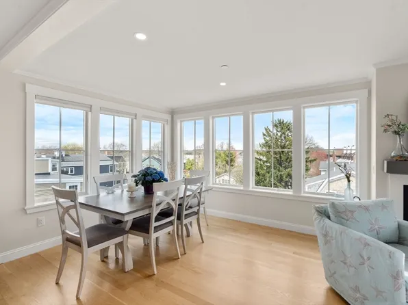 150 Merrimac St #I, Newburyport, MA 01950