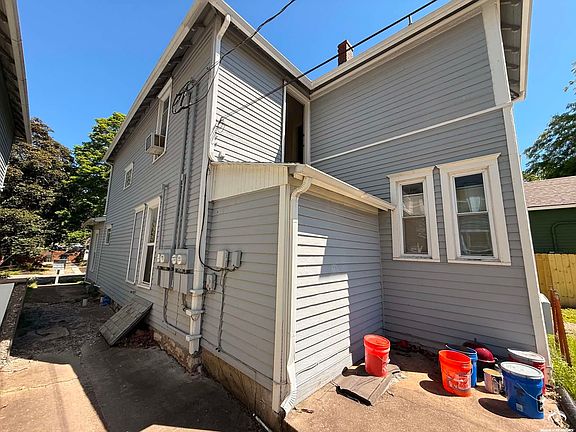 4th image of 1105 Connecticut St