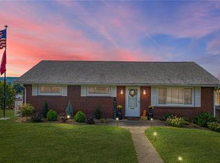 1075 Nevada St, Washington, PA 15301
