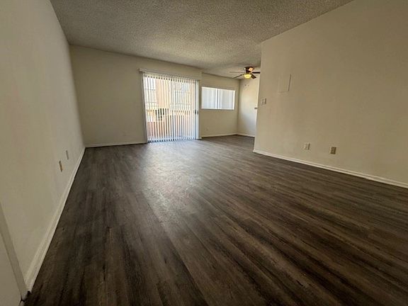 4th image of 1537 Brockton Ave APT 5