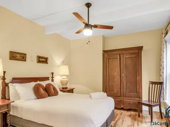 6 Glendale Pl Unit 1, Buffalo, NY 14208