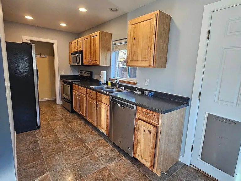 12835 Cedar Ave NW — Photo 6