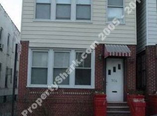 904 E 12th St, Brooklyn, NY 11230