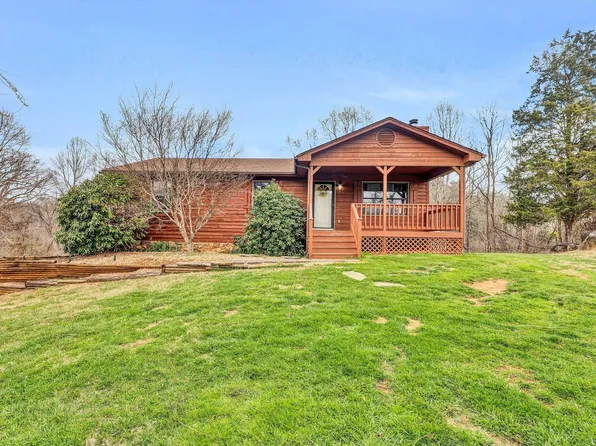 2921 Quarles Rd, Thaxton, VA 24174