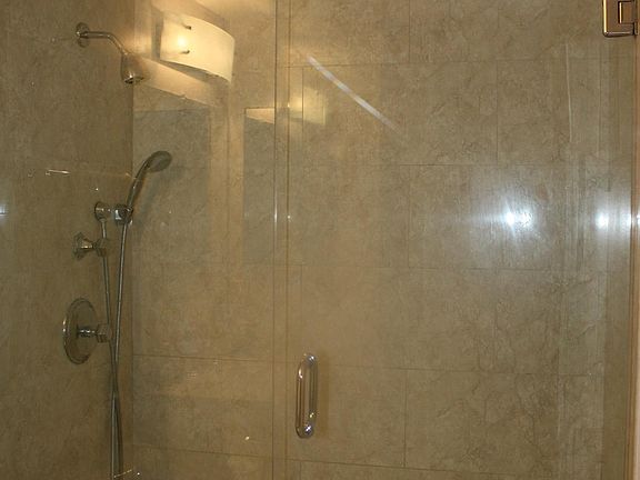3rd image of 747 E California Blvd APT 6