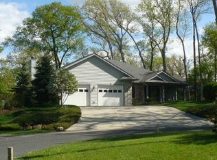 1701 Royal Saint George Ct, Lake Geneva, WI 53147