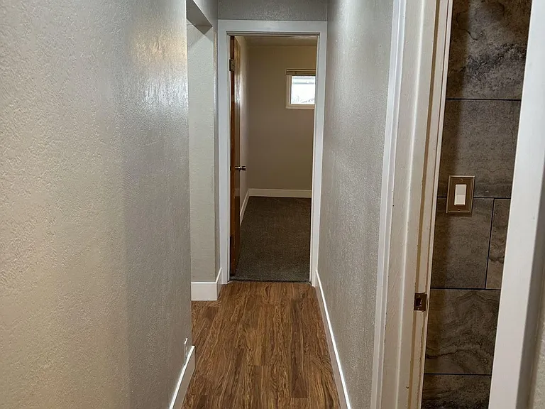2883 N Bigler Ave — Photo 22