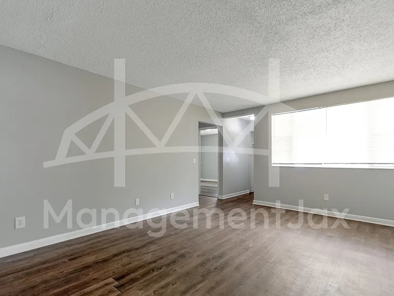 3362 Lowell Ave — Photo 6