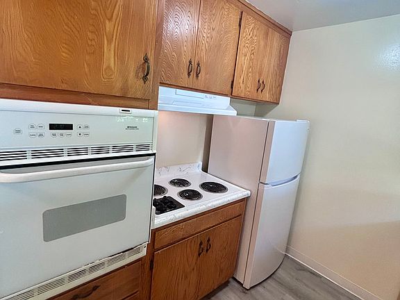 3rd image of 151 Irene Ct #3