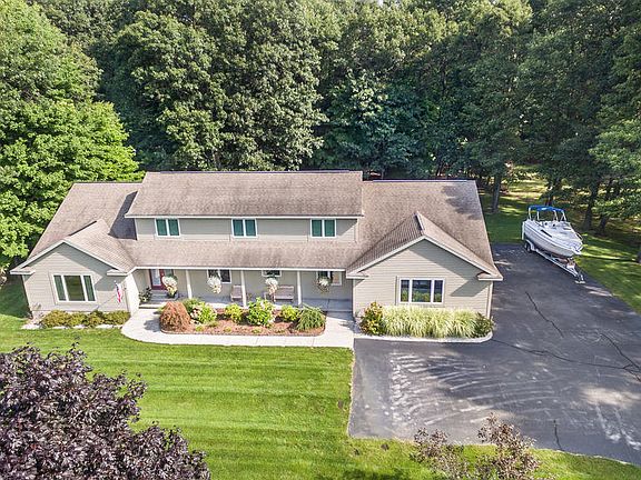 4th image of 2586 Memorial Dr