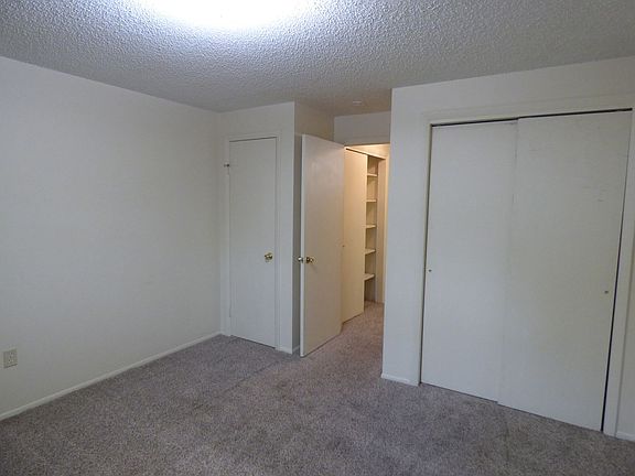 5th image of 1968 McCall Pl #4