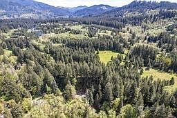 5th image of 191 Sugarpine Road