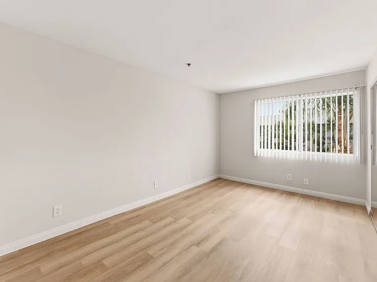 Chateau Nicole - Hulac West, LLC — Photo 20