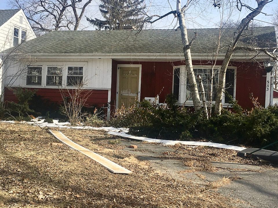 1st image of 933 N Mitchell Ave