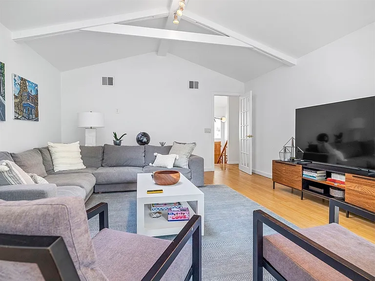 6 Nelson Dr — Photo 13