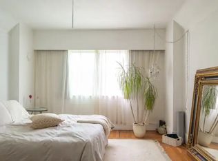 1624 E 2nd Ave #1A, Vancouver, BC V5N1C9