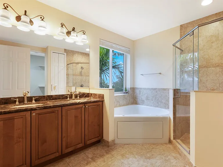 3028 Waterside Cir — Photo 30