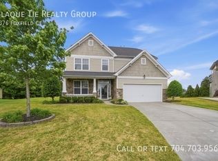4376 Foxfield Ct, Harrisburg, NC 28075