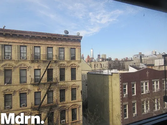 Rented by Mdrn Residential | media 14