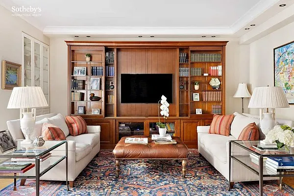 Sold by Sotheby's International Realty | media 2