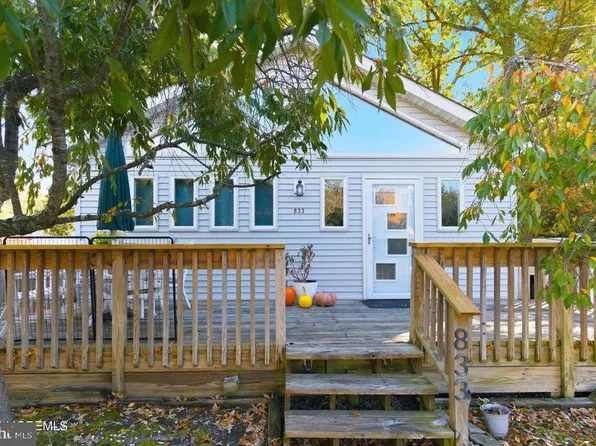 833 Rodgers St, Lanoka Harbor, NJ 08734